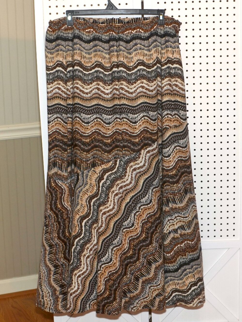 Plus Size 2X New Directions Earthy Browns Boho Pattern Stretch Maxi Skirt